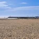 Ty Laouen E Kreisteiz Breizh - Vue En Bord De *